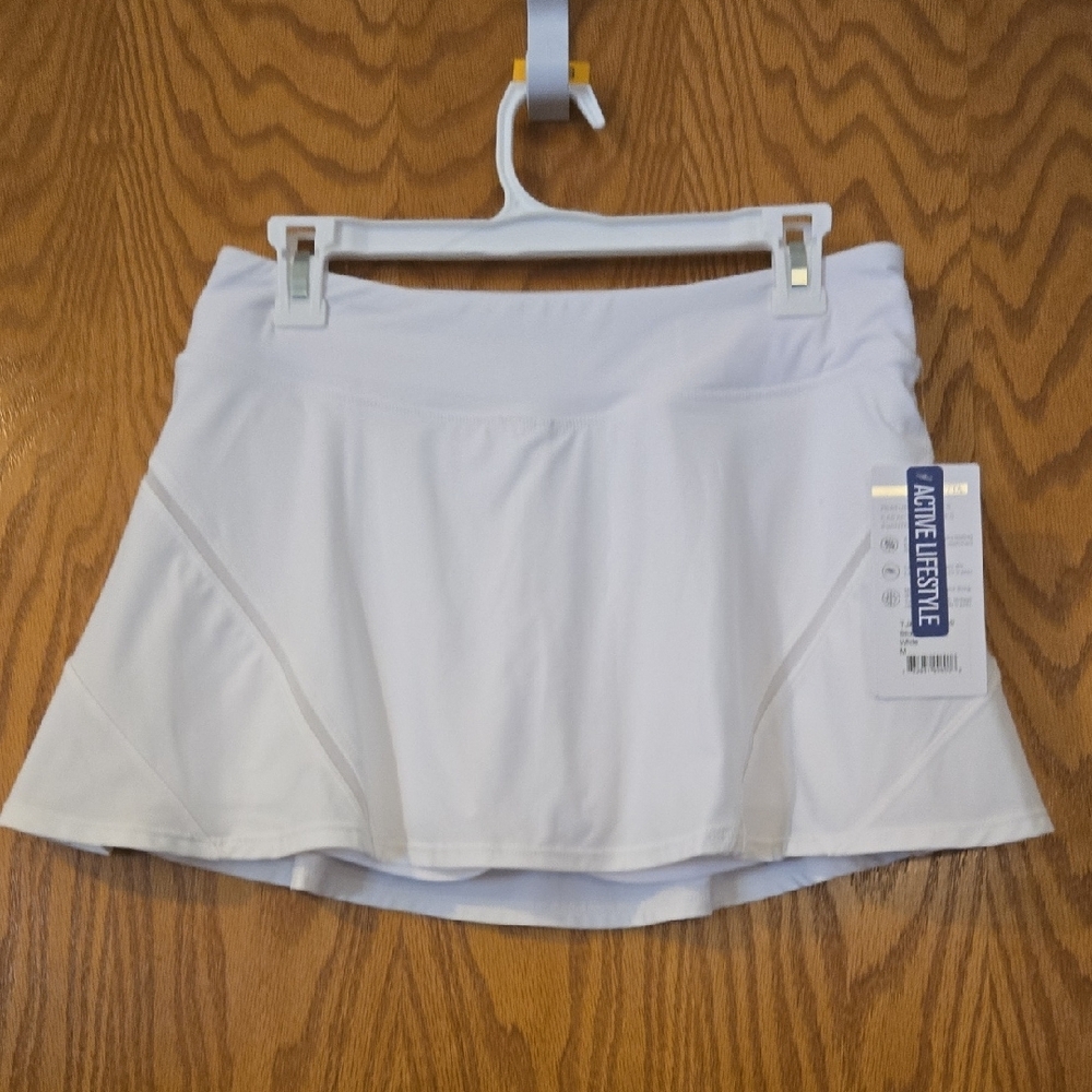 Mondetta White Skort with Elastic Waistband